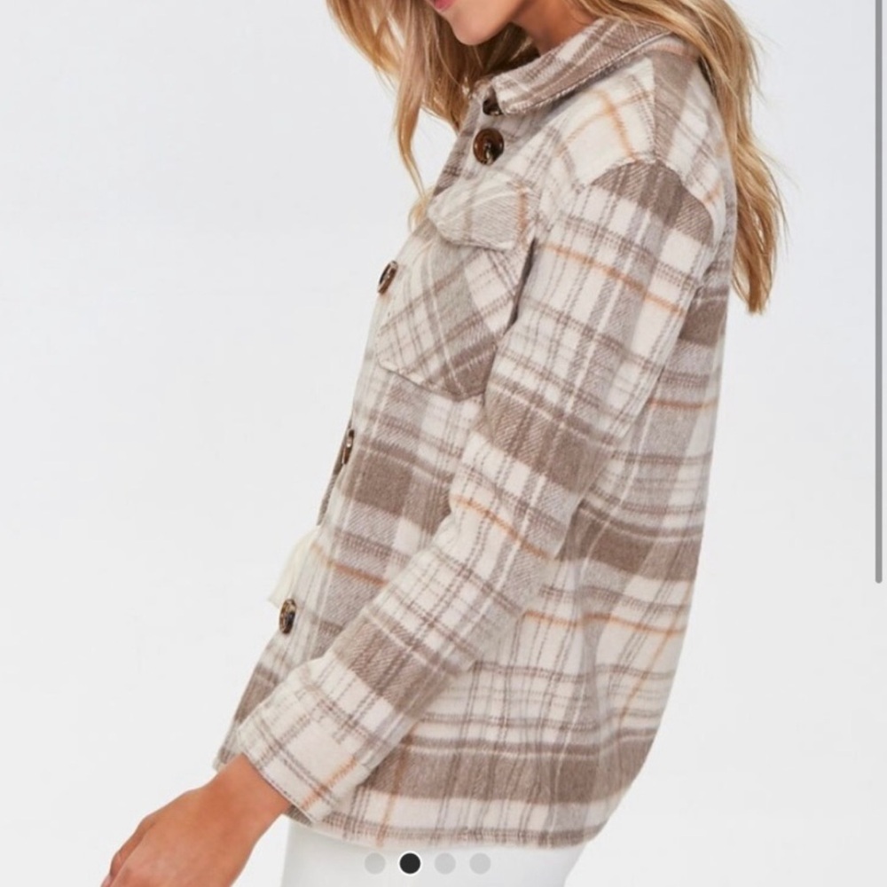 Plaid button up shacket - Picture 2 of 6